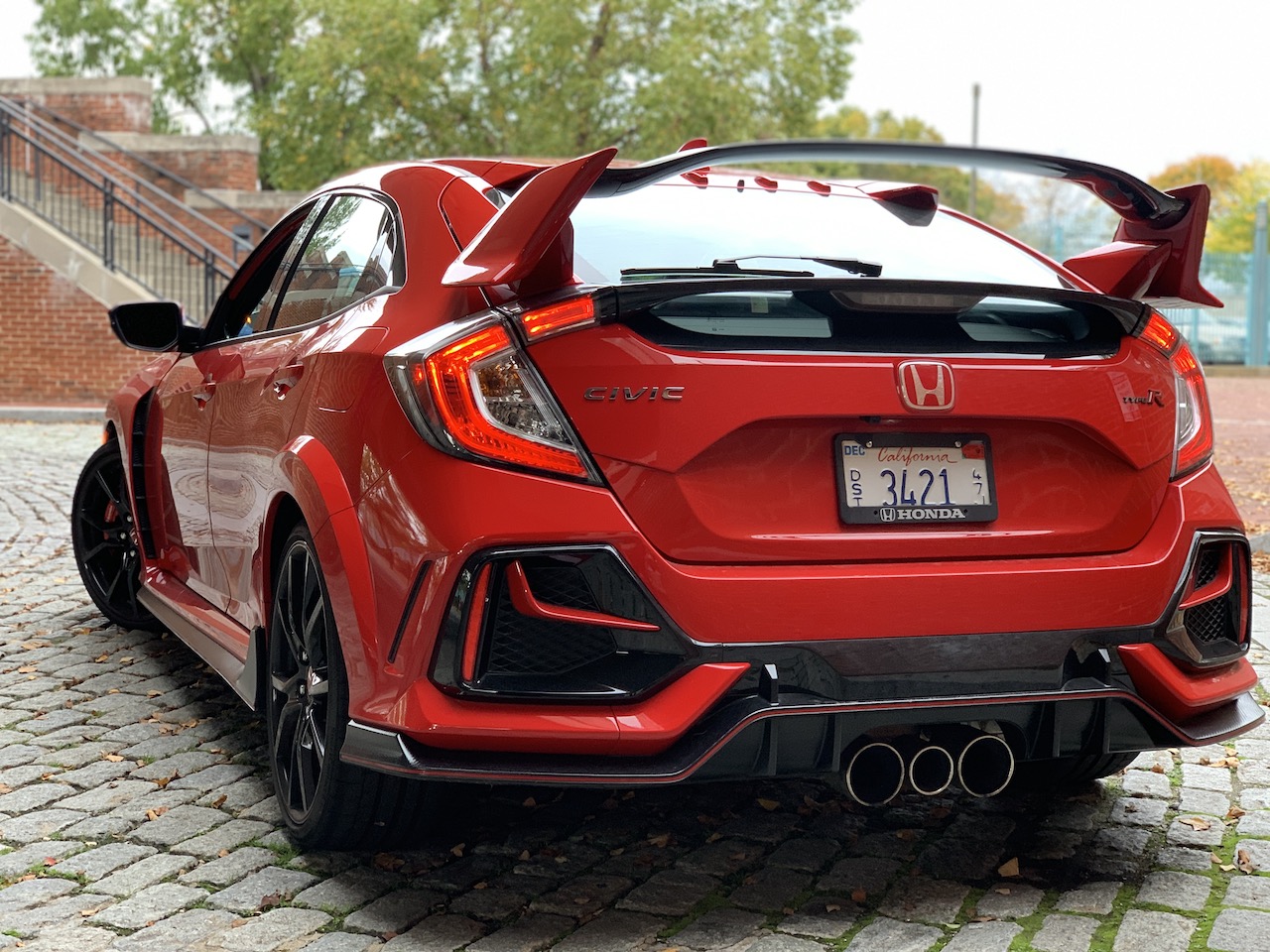 https://www.outmotorsports.com/wp-content/uploads/2020/11/IMG_0004.jpg?ezimgfmt=ng%3Awebp%2Fngcb1%2Frs%3Adevice%2Frscb1-1